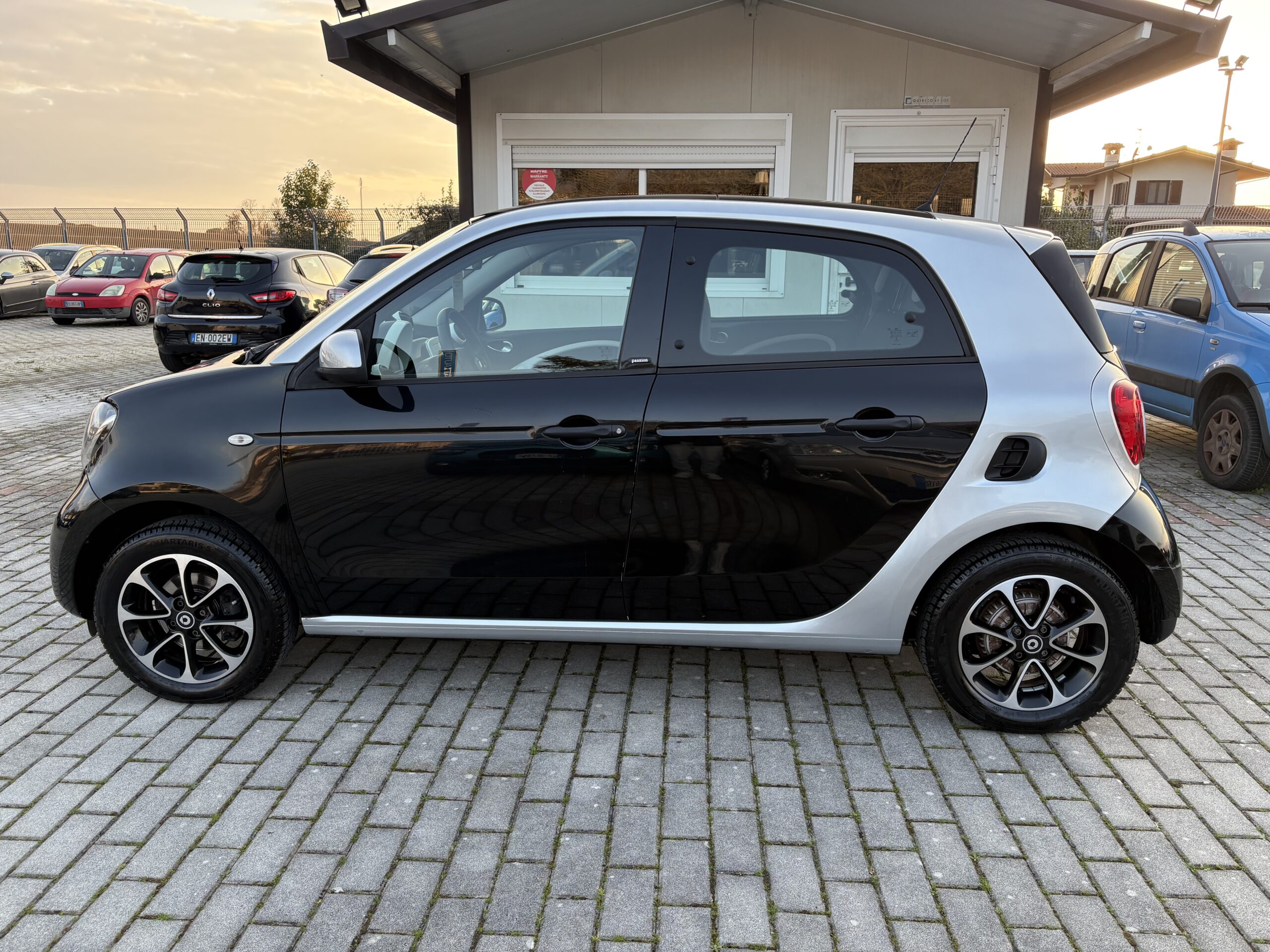 Smart Four Four Passion