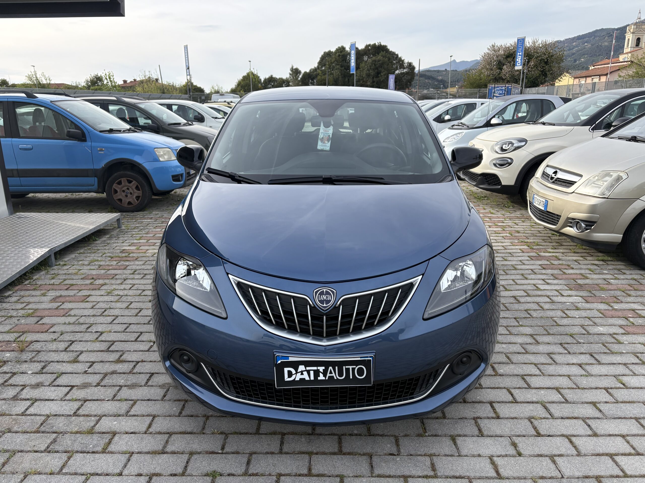 Lancia Y Hybrid
