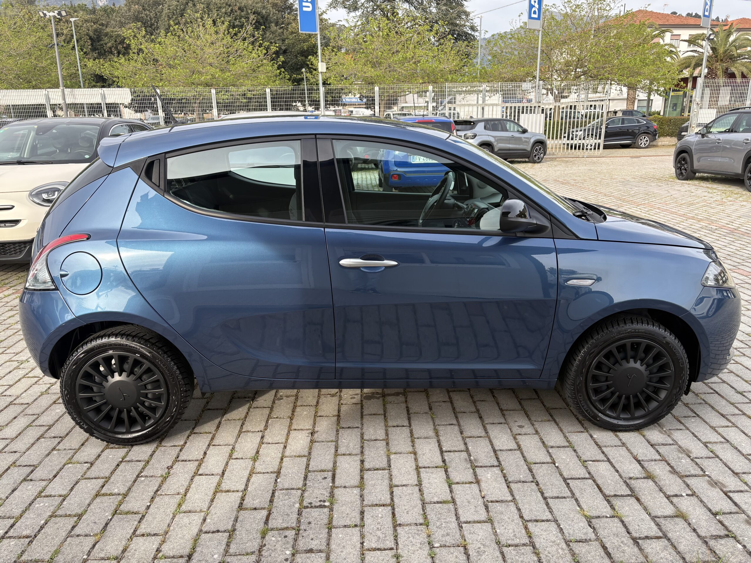 Lancia Y Hybrid