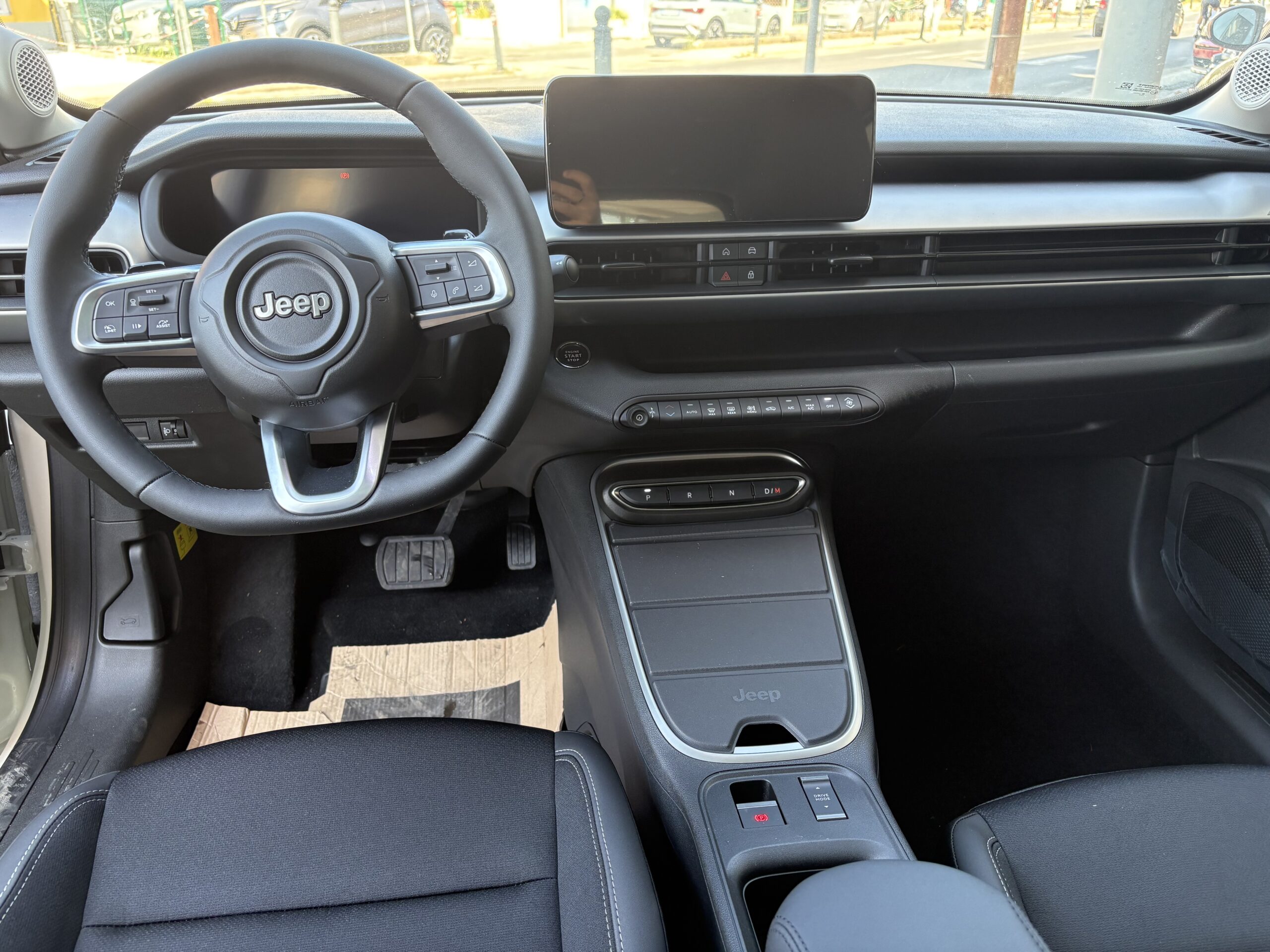Jeep Avenger 1.2 Hybrid Tech&Sky