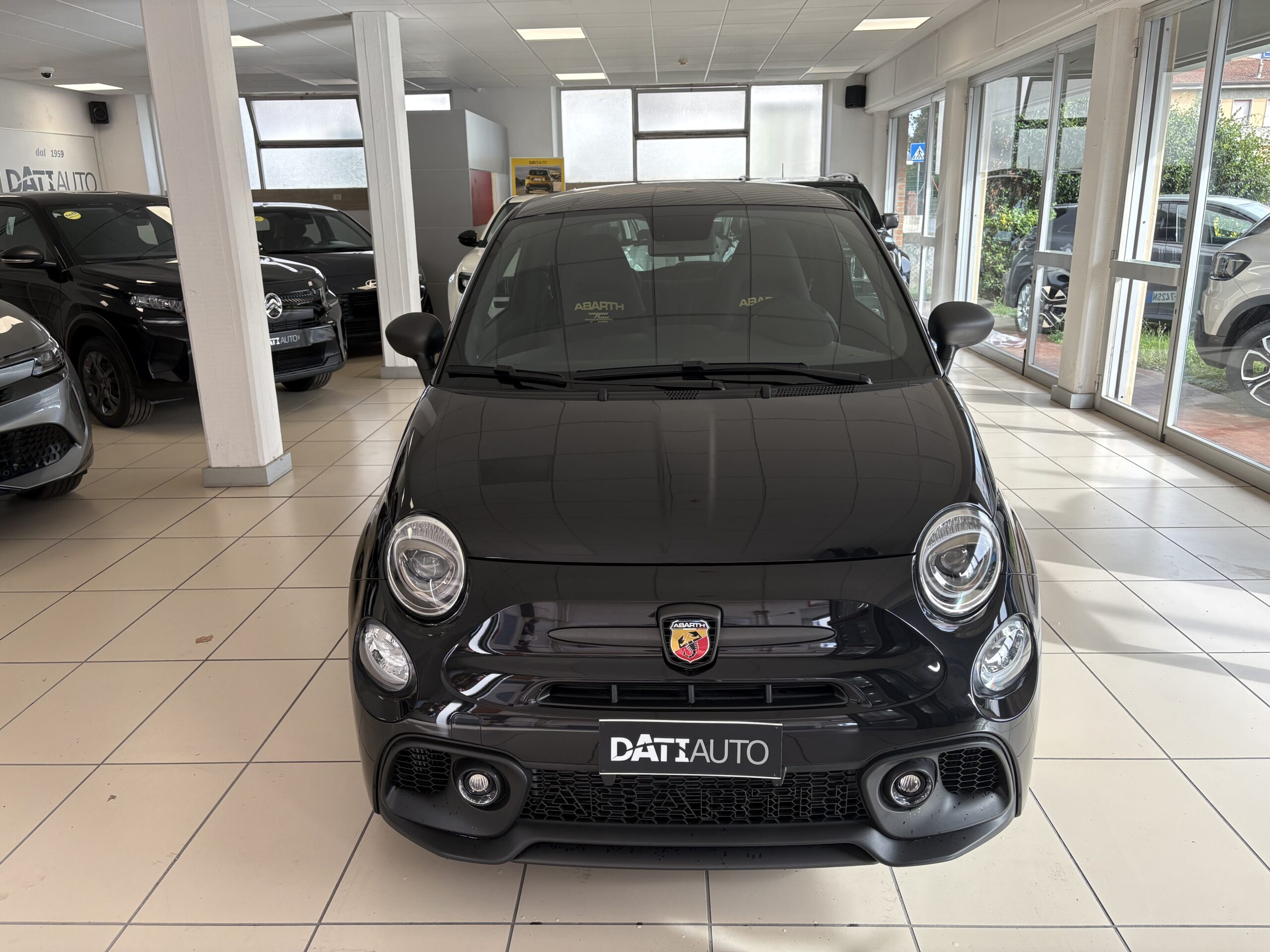 Abarth 695 75° Anniversario