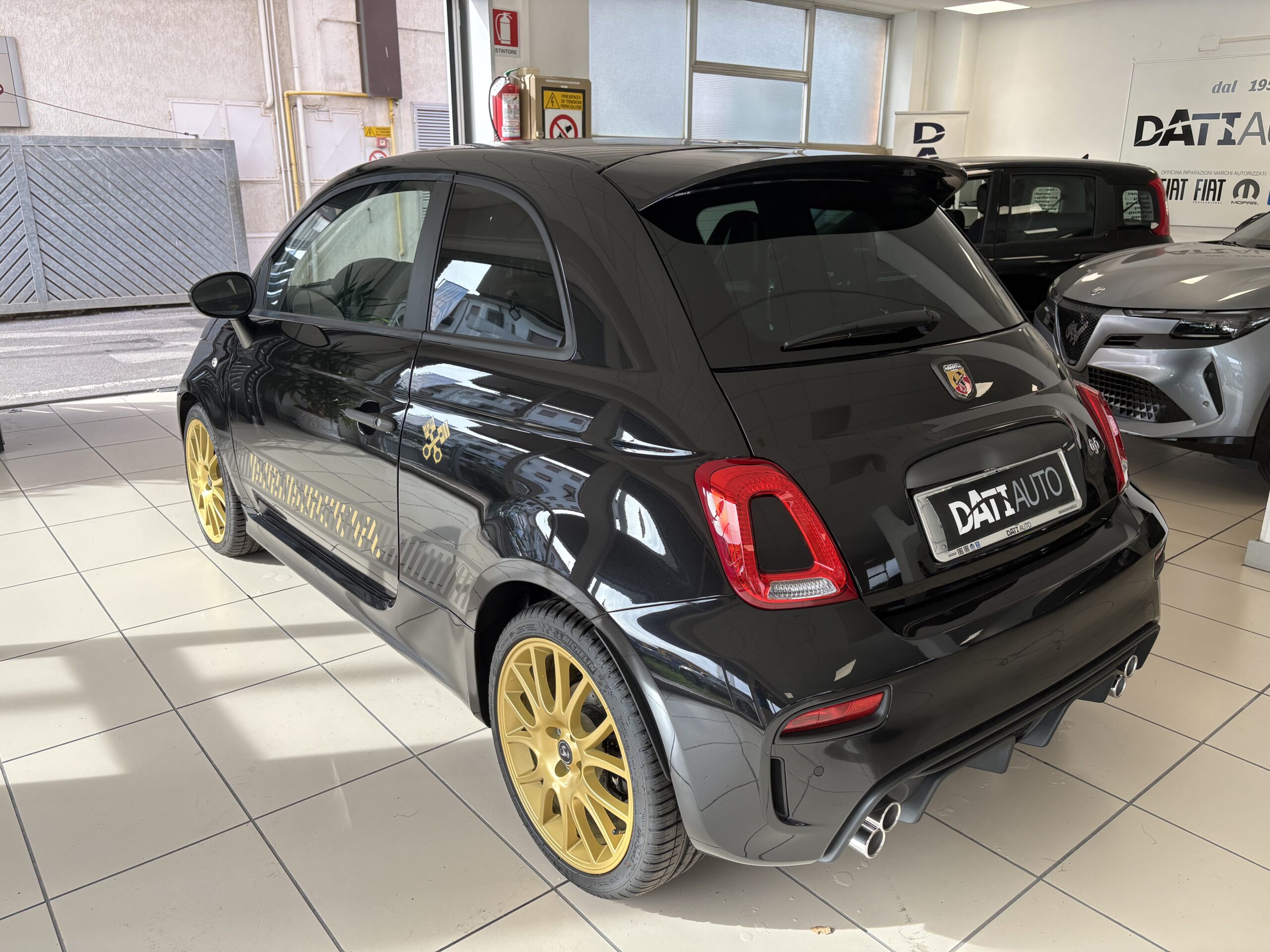 Abarth 695 75° Anniversario