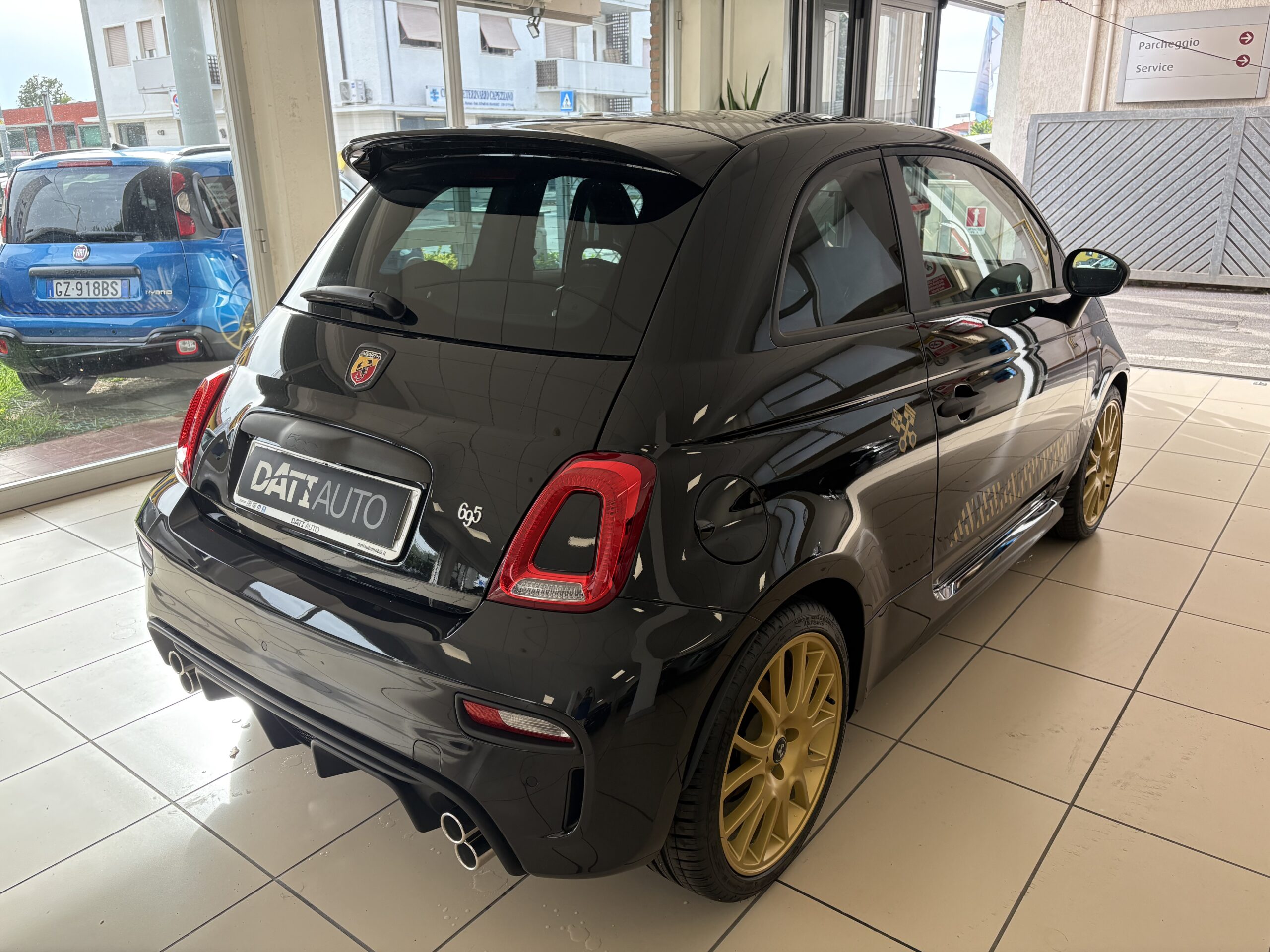 Abarth 695 75° Anniversario
