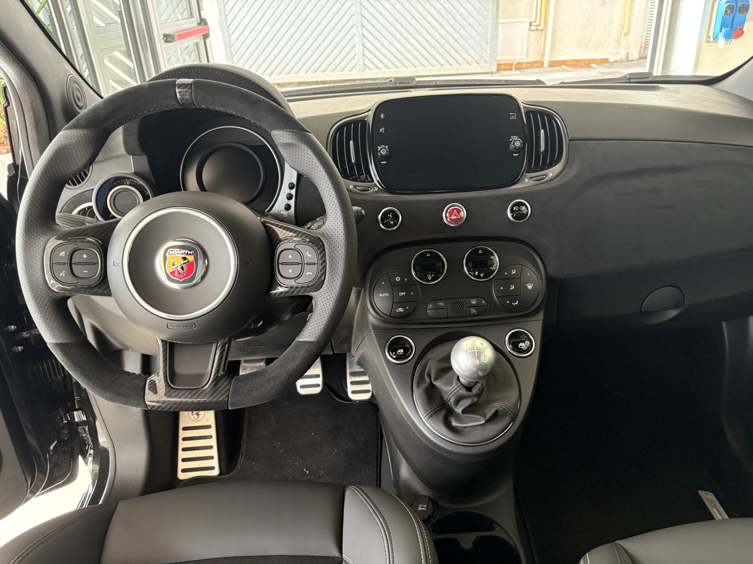Abarth 695 75° Anniversario